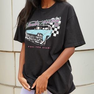 ISO Oversized Tee Shirts